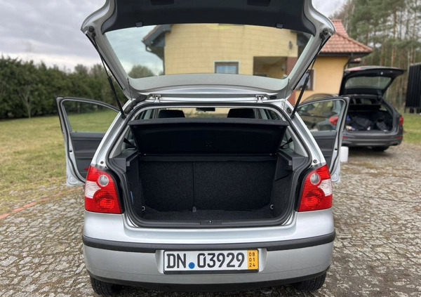 Volkswagen Polo cena 7490 przebieg: 214000, rok produkcji 2004 z Wołów małe 326